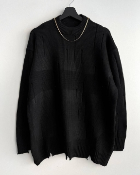 Модний рваний чорний чоловічий светр вільного крою Т-1058