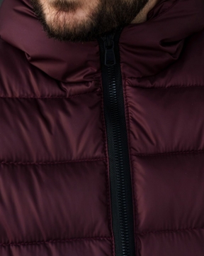Зимова стьобана чоловіча бордова куртка з капюшоном К-1219