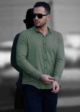 Стильная мужская рубашка с длинным рукавом темно зеленого оттенка Р-1404