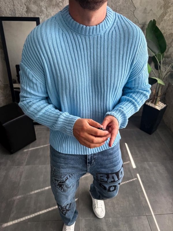 Модний блакитний светр на осінь вільного крою Т-1281