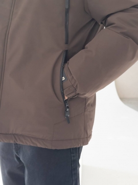 Коричнева чоловіча куртка на зиму з капюшоном К-1537