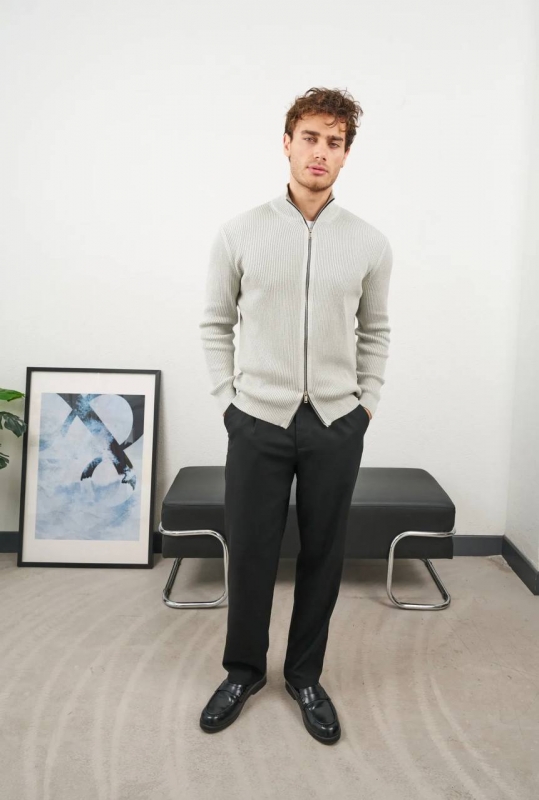 Стильная светло серая мужская кофта в рубчик на молнии Т-1328
