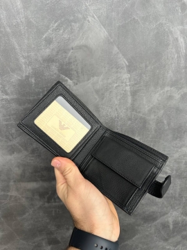 Черный кожаный маленький мужской кошелек Armani К-138