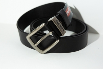 Черный мужской кожаный ремень Levis Р-294