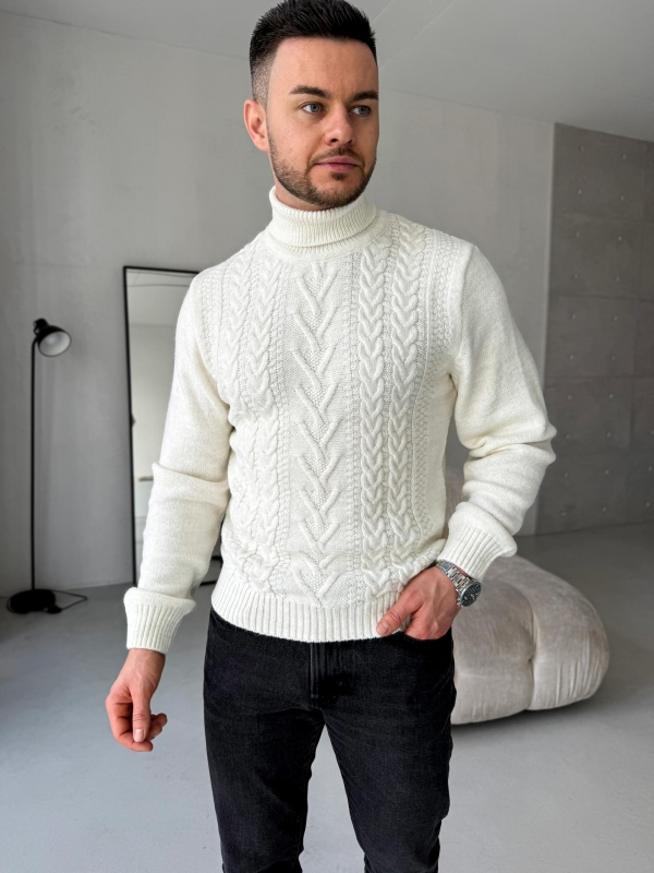 Білий в'язаний светр з візерунками під горло на осінь-зиму Т-1356