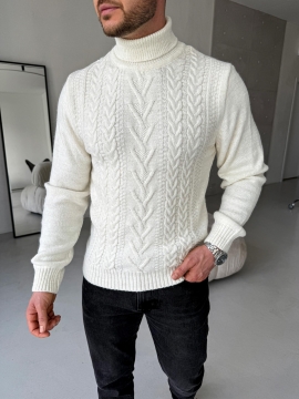 Білий в'язаний светр з візерунками під горло на осінь-зиму Т-1356