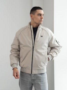 Світлий чоловічий демісезонний бомбер Madiss К-1562