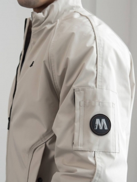 Світлий чоловічий демісезонний бомбер Madiss К-1562