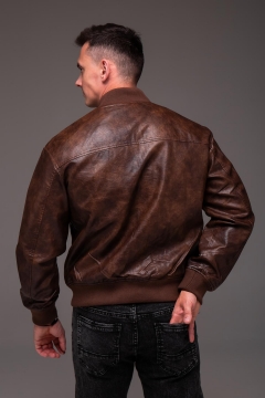 Мужской кожаный коричневый бомбер на весну К-1572