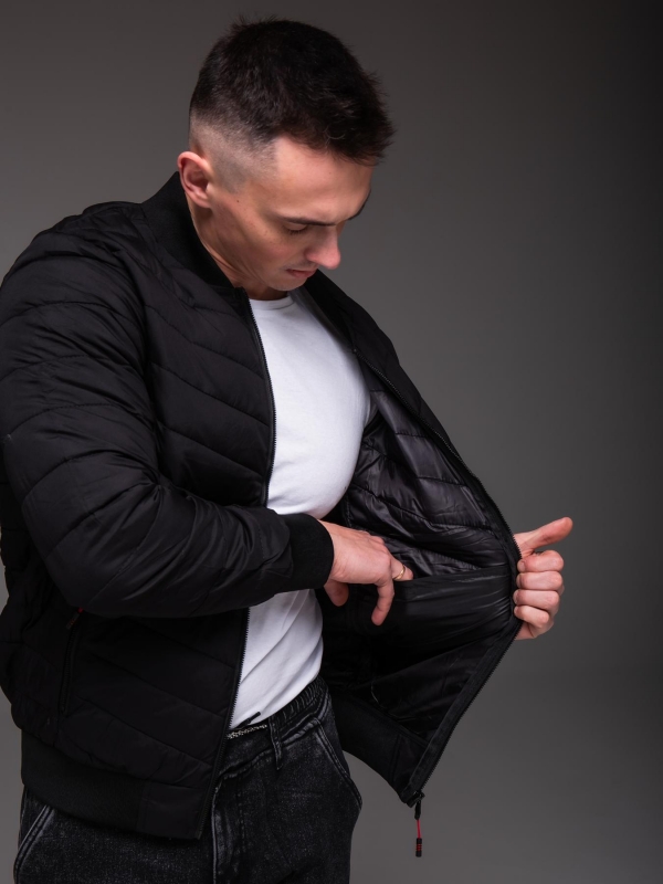 Стеганая мужская куртка бомбер черная утепленная К-1574