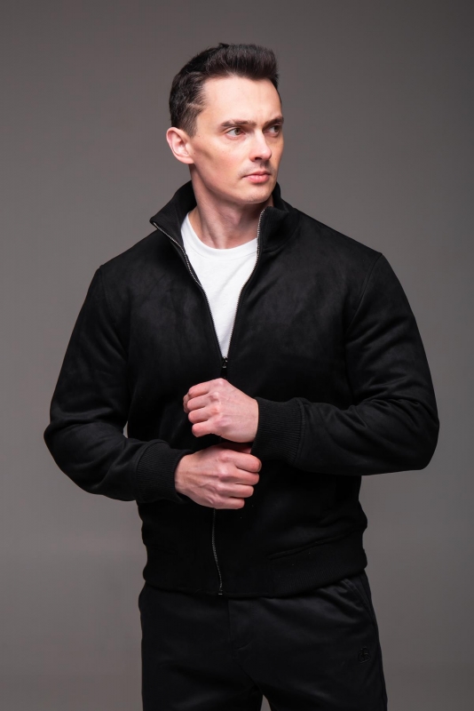 Черная мужская замшевая куртка бобмер воротник стойка К-1578