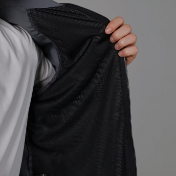 Черный мужской спортивный костюм из плащевки с лампасами К-990