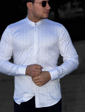 Белая мужская приталенная рубашка с узором воротник стойка Р-1546