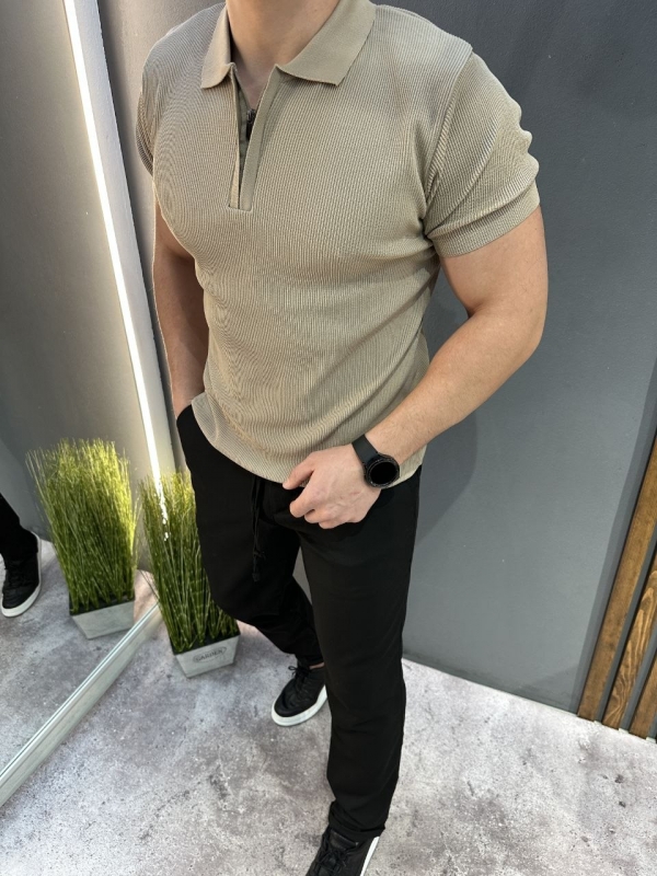 Темно бежевая мужская футболка поло в рубчик на молнии Ф-1529
