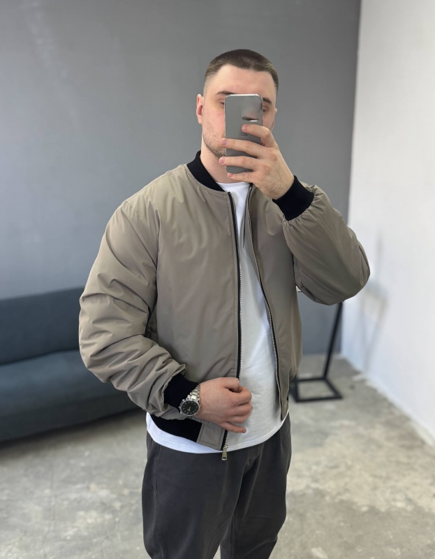 Легкий светлый бобмер оверсайз без капюшона на весну осень К-1597