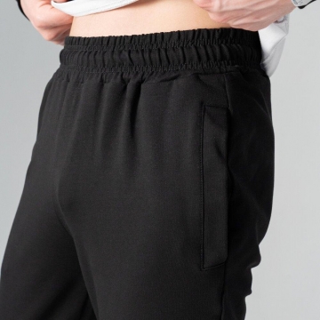 Черные спортивные штаны джогеры Pobedov Б-710