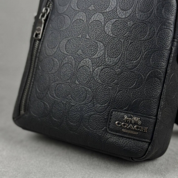 Черная брендовая мужская сумка Coach через плечо С-122