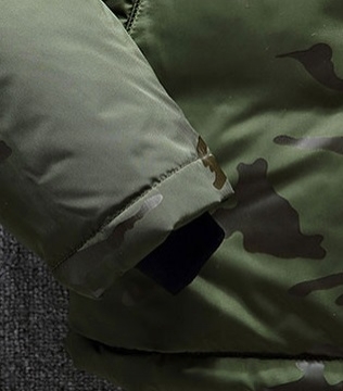 Модний Чоловік Зелений Пуховик з Каптуром Z-178