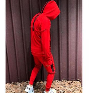 Яркий красный спортивный костюм К-89