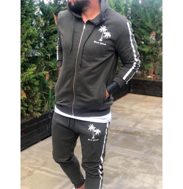 Мужской спортивный костюм с капюшоном К-93