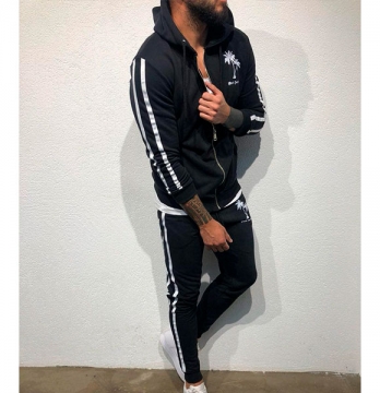 Черный спортивный костюм с капюшоном К-94