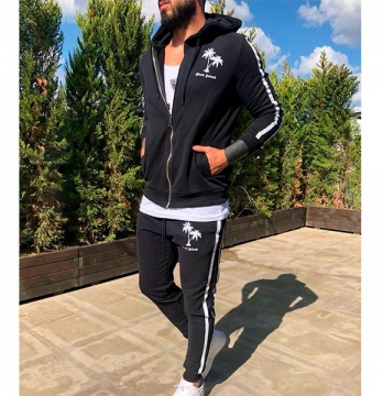 Черный спортивный костюм с капюшоном К-94