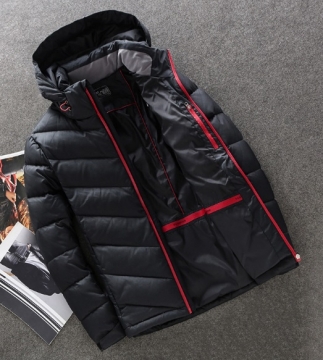 Чорна чоловіча зимова куртка на пуху Z-181