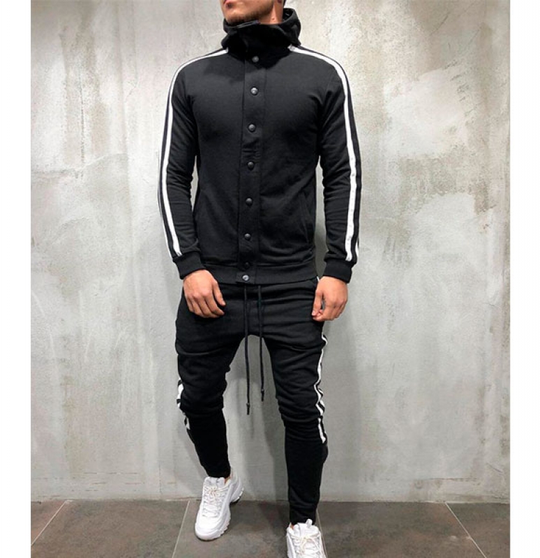 Спортивный мужской черный костюм на пуговицах К-108