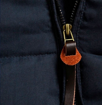 Теплая куртка с меховым капюшоном Z-197