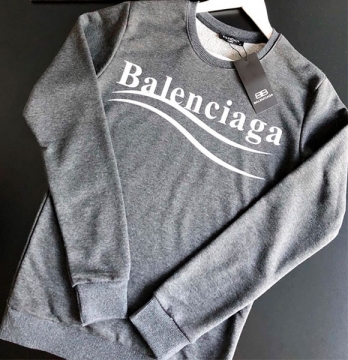 Стильный серый свитер Balenciaga S-214