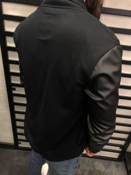 Модний чоловічий бомбер з шкіряними рукавами К-234