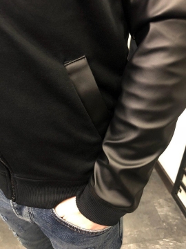 Модний чоловічий бомбер з шкіряними рукавами К-234