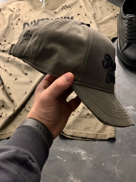 Модная кепка Dsquared2 К-38