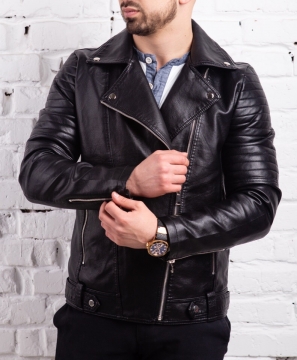 Мужская куртка с косой молнией из эко-кожи К-254
