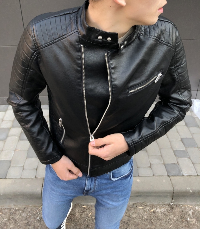 Стильная курточка из эко-кожи К-255