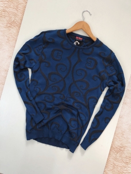Синий стильный свитер с узорами S-251