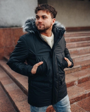 Зимняя мужская куртка с меховой опушкой Z-240
