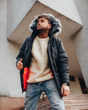 Зимняя мужская куртка с меховой опушкой Z-240