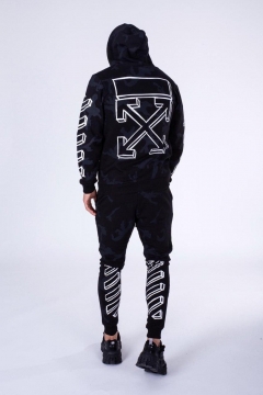 Черный спортивный костюм с капюшоном К-159