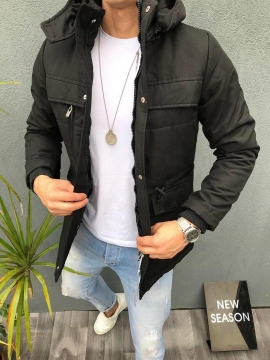 Черная зимняя курточка с капюшоном Z-260