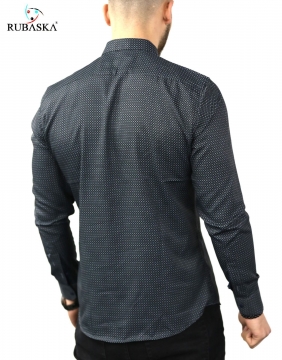 Приталенная рубашка черного цвета с мелким рисунком Р-672