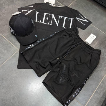 Черный летний костюм Valentino (шорты и футболка) К-188