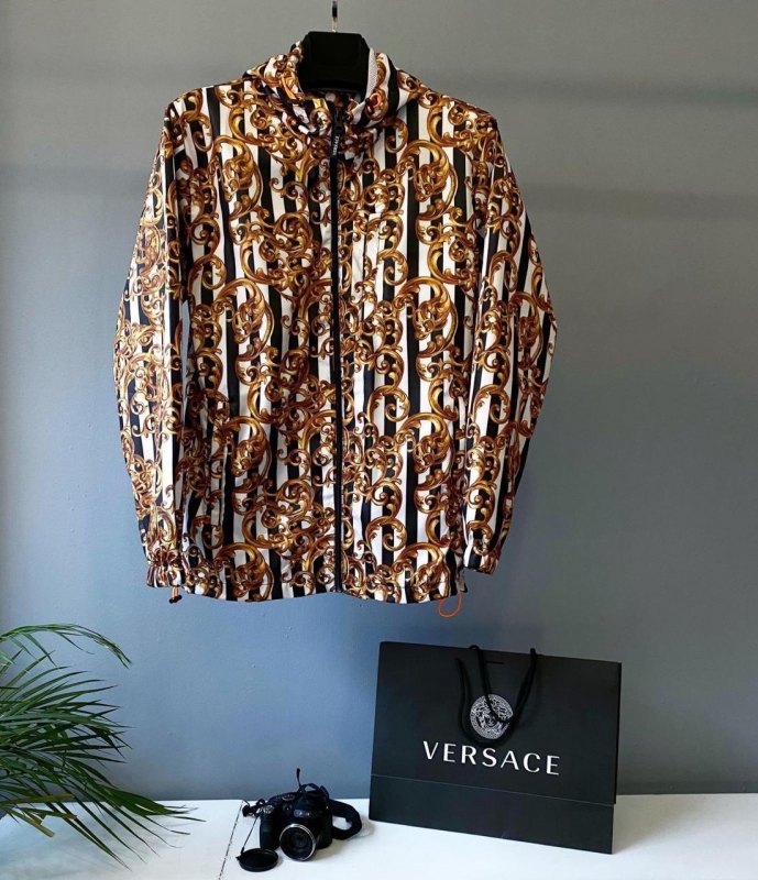 Мужская брендовая золотая ветровка Versace в полоску К-358