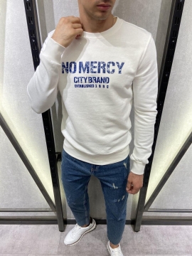 Стильний чоловічий білий светр із написом Т-378