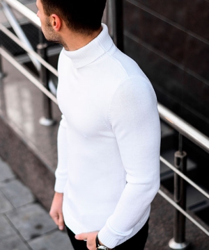 Светлый стильный мужской гольф Т-397