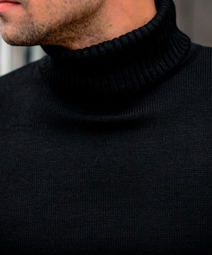 Мужской черный гольф с горлом Т-398