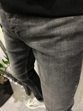 Чоловічі темно сірі однотонні джинси D-427