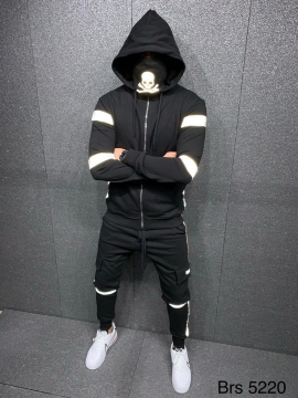 Черный спортивный костюм с капюшоном и карманами К-266