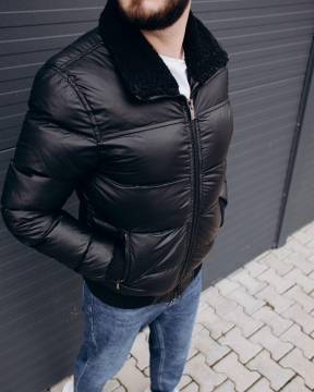 Стильная черная зимняя мужская курточка с меховым воротником Z-276