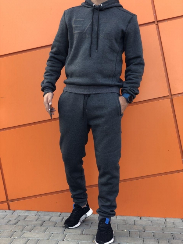 Темно серый мужской спортивный костюм с начесом EA7 К-273